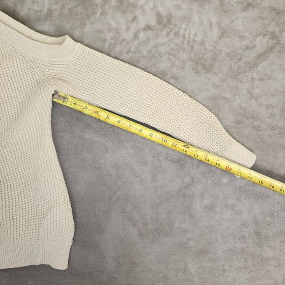 Guess Women's Ivory Cream Cold Shoulder Pullover Sweater Size Small Stylish - Picture 8 of 11